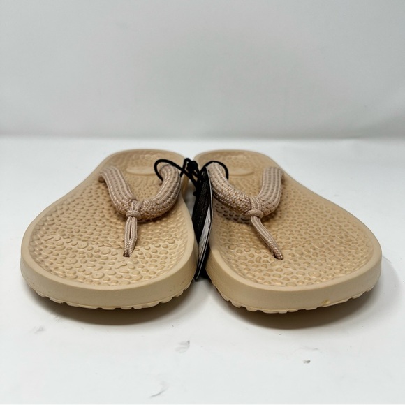 Allbirds Beige Sandals - Picture 3 of 9